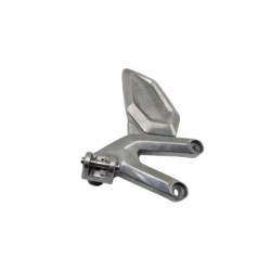 Platine avant droite TRIUMPH TRIDENT 660 2021 à 2025