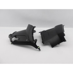 Demi flanc de selle droit PEUGEOT KISBEE 50 2021 à 2023