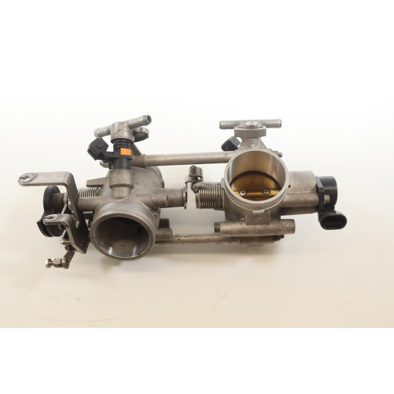 Rampe d'injection DUCATI MONSTER 696 2008 à 2014