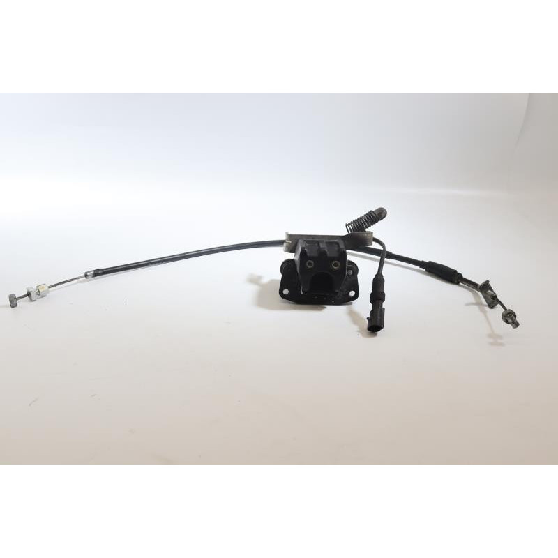 Etrier avant PIAGGIO MP3 300 YOURBAN 2011 à 2016