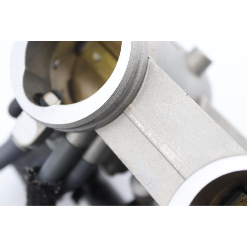 Rampe d'injection YAMAHA MT09 900 ABS 2021 à 2023