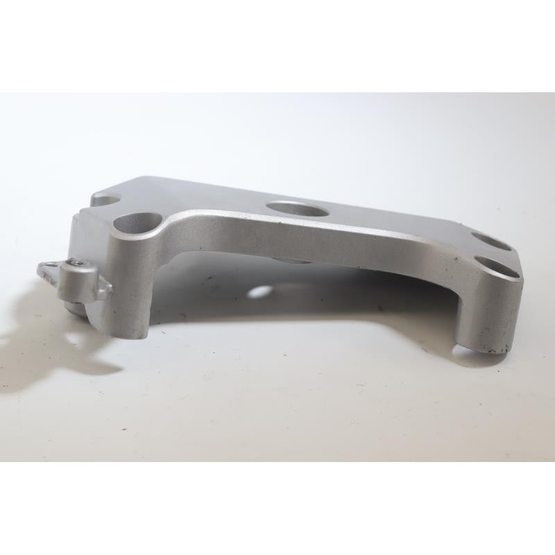 Support moteur gauche HONDA CB 600 F HORNET 2005 à 2006