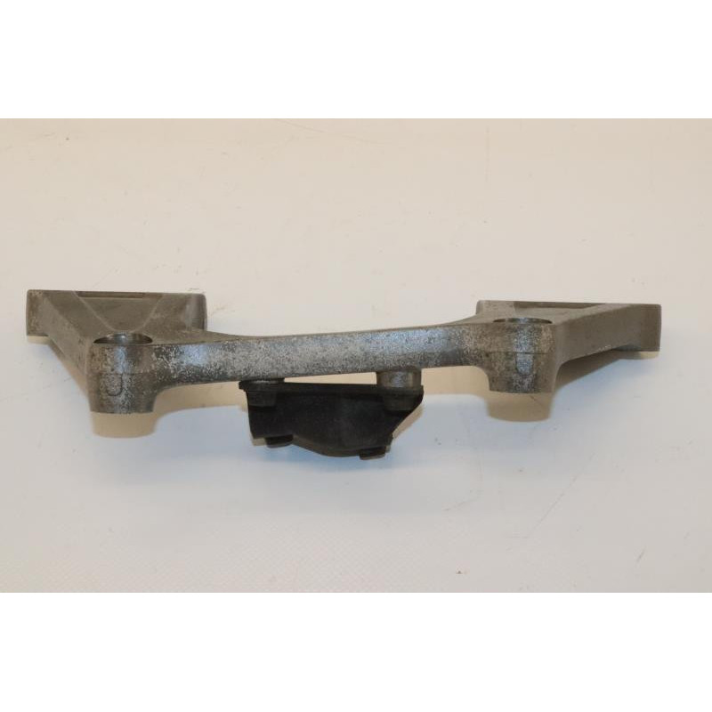 Support moteur gauche YAMAHA TDM 850 1991 à 1995