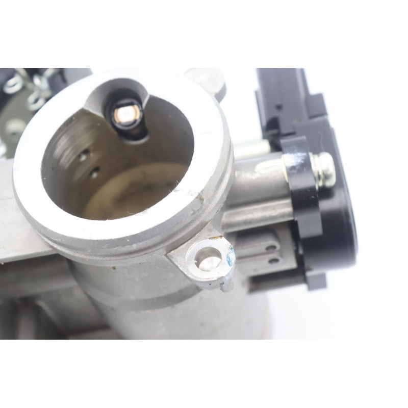 Rampe d'injection YAMAHA FJR 1300 2016 à 2020