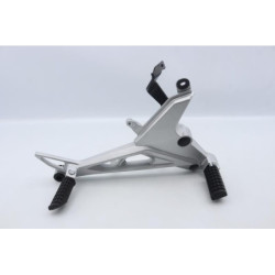 Platine avant droite HONDA CBF 125 2017 à 2020