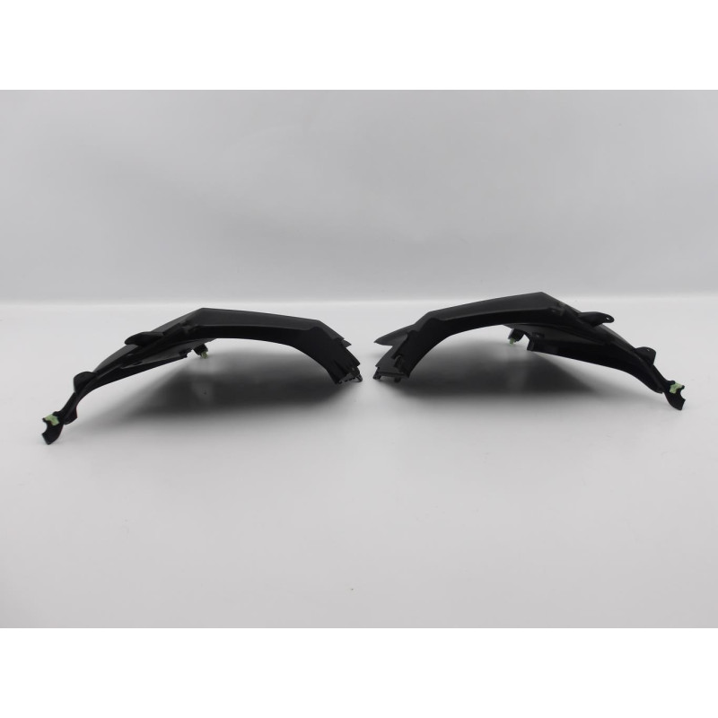 Demi flanc de selle droit PEUGEOT KISBEE 50 2021 à 2023