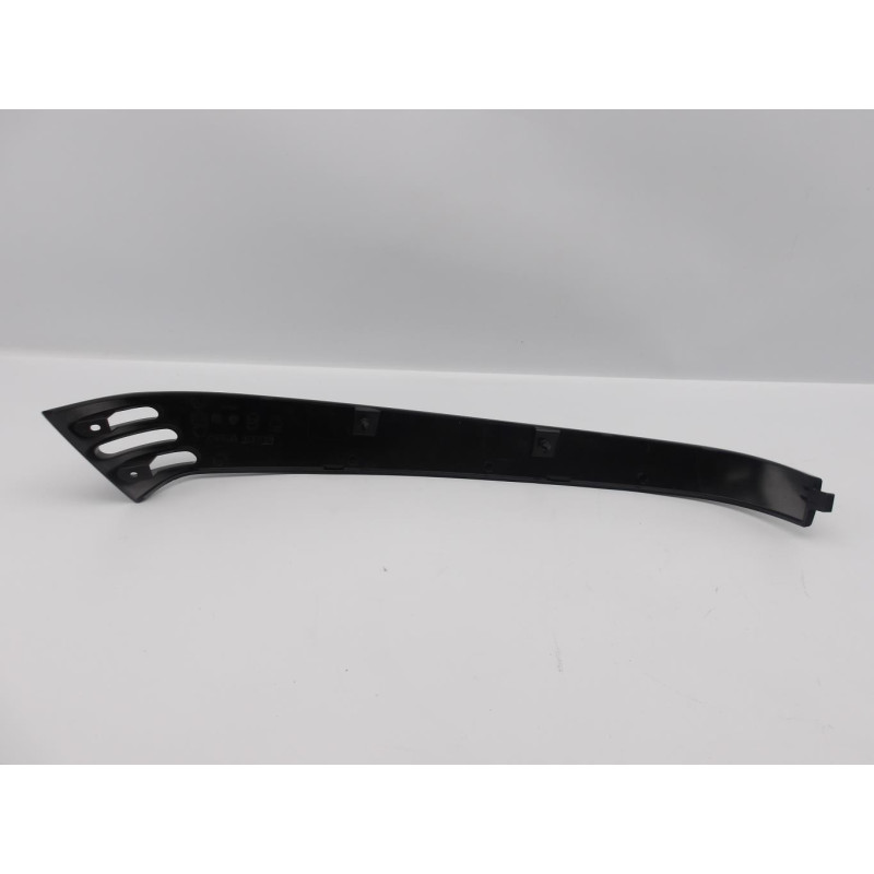 Habillage de cadre gauche PIAGGIO VESPA LX 125 2006 à 2009