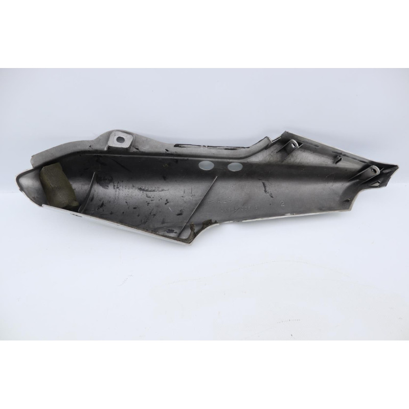 Coque arrière droite YAMAHA FZS 600 FAZER 1998 à 2001