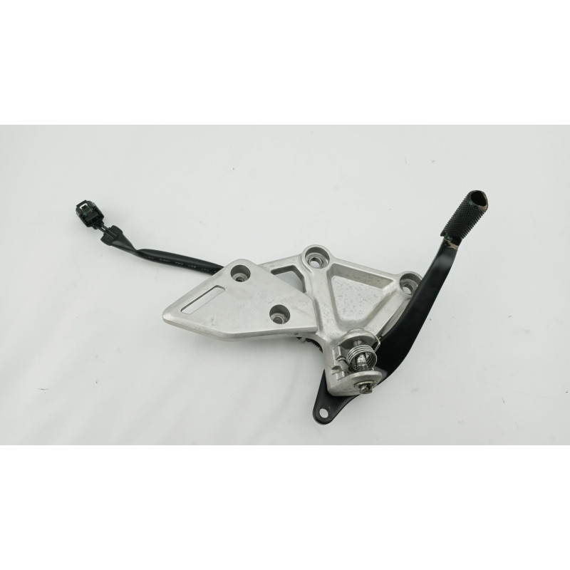 Platine avant droite HONDA CBR 650 R ABS 2019 à 2020