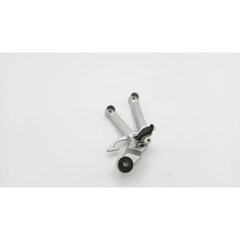 Platine arrière droite SUZUKI SV 1000 2003 à 2005
