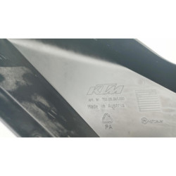 Coque arrière gauche KTM SUPERMOTO 690 2007 à 2010