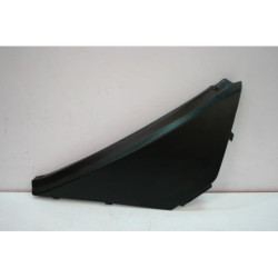 Demi flanc de selle droit APRILIA ATLANTIC 125 2010 à 2012