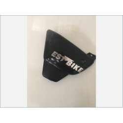 Demi flanc de selle gauche SUZUKI GZ 125 MARAUDER 1998 à 2001