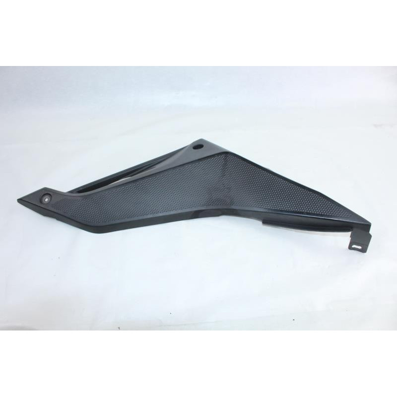 Demi flanc de selle droit YAMAHA YZF 125 R 2008 à 2012