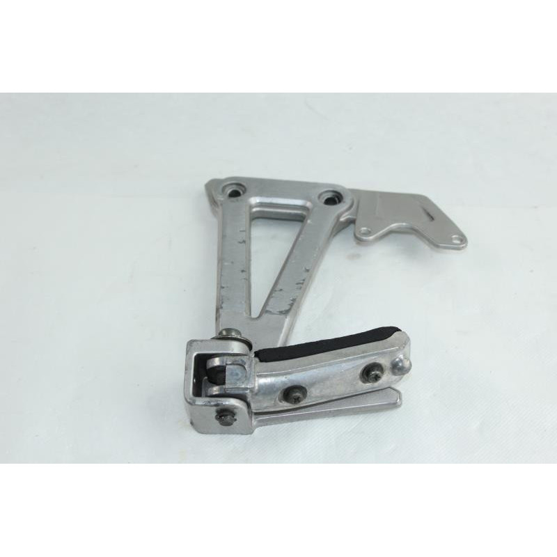 Platine arrière gauche SUZUKI GSF 400 BANDIT 1991 à 1993