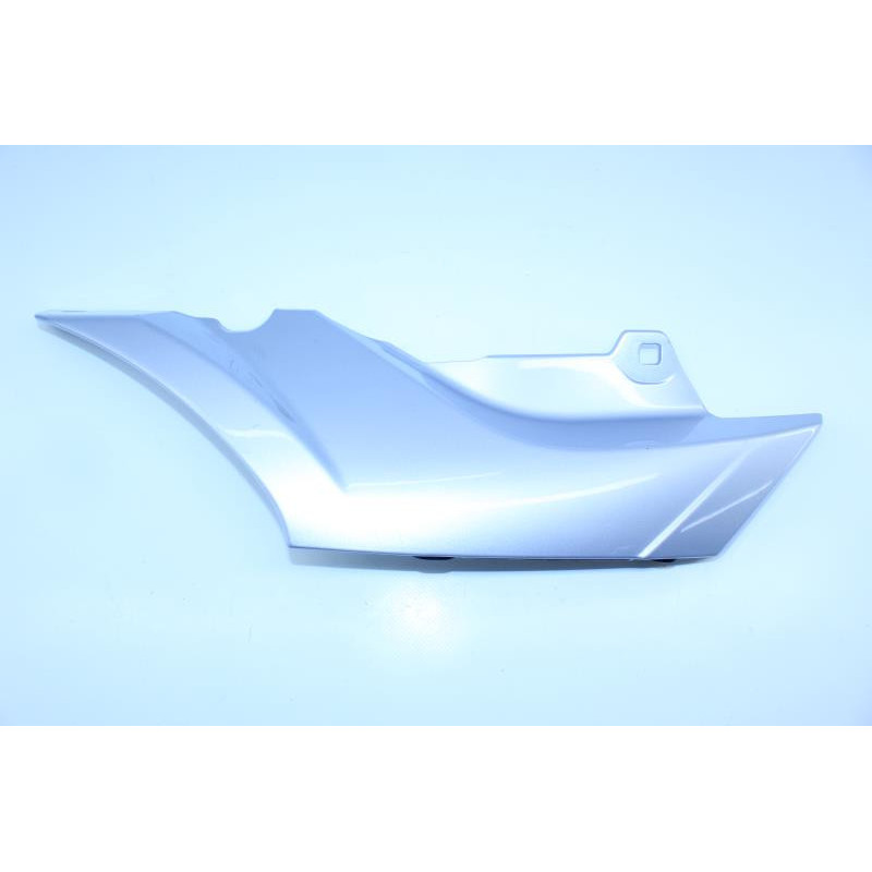 Demi flanc de selle droit TRIUMPH TROPHY 1200 ABS 2013 à 2014