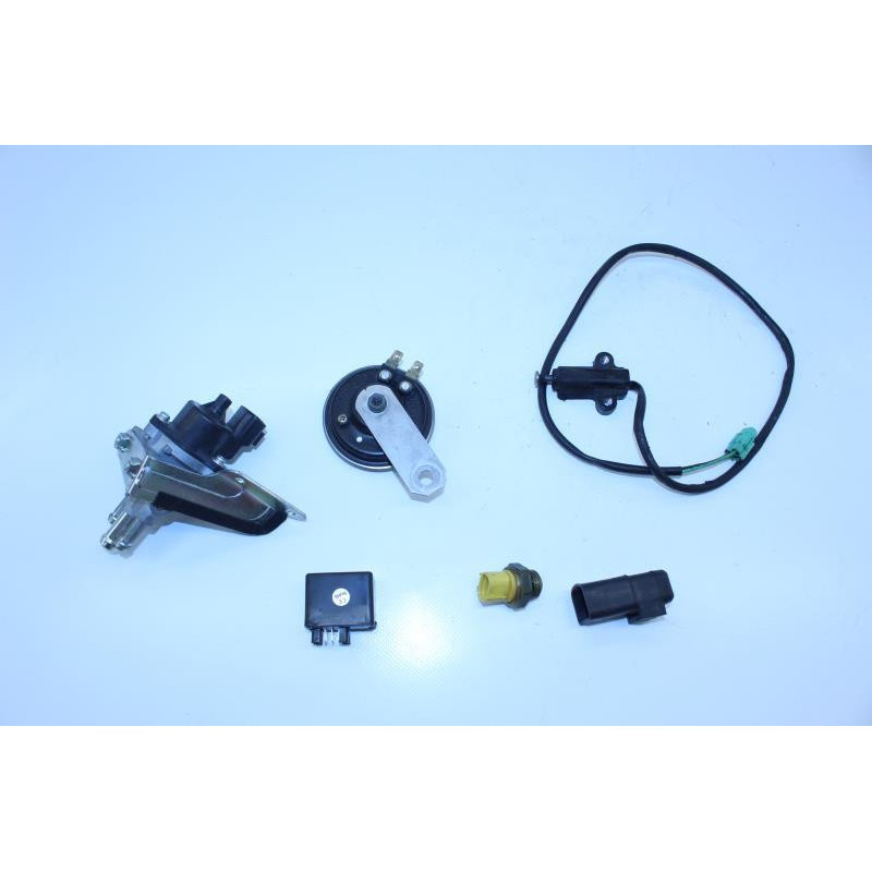Relais boitier electrique SUZUKI SV 650 N 2003 à 2009