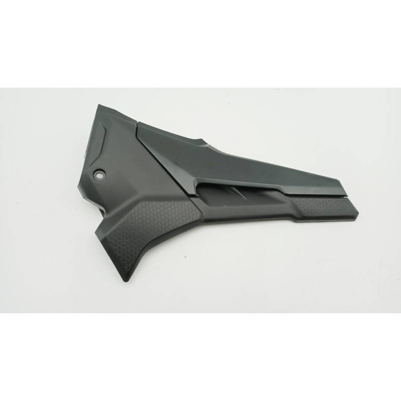 Habillage de cadre droit HONDA CB 500 X ABS 2022 à 2023