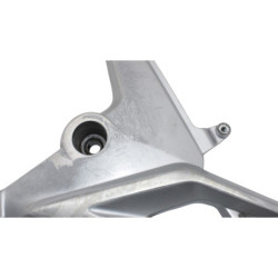 Platine avant gauche HONDA CBF 125 2017 à 2020