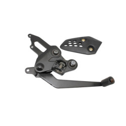 Platine avant droite YAMAHA MT07 700 TRACER 2020 à 2021