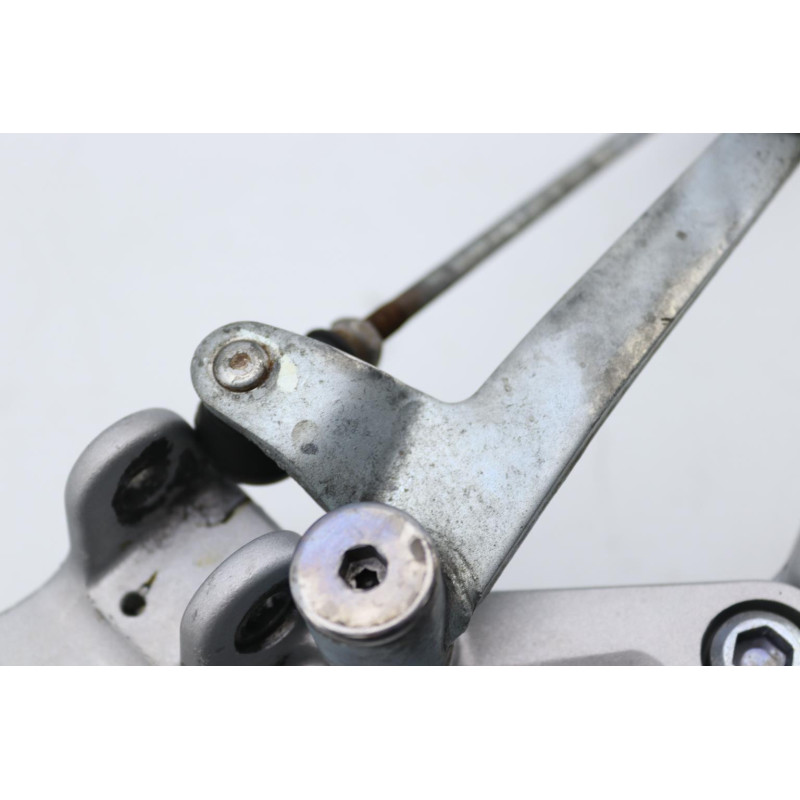 Platine avant gauche HONDA CB 900 F HORNET 2002 à 2006